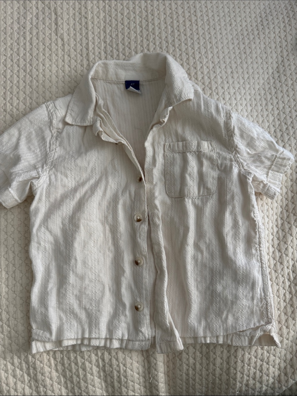 Old Navy Cream Textured Short-Sleeve Button-Up Shirt